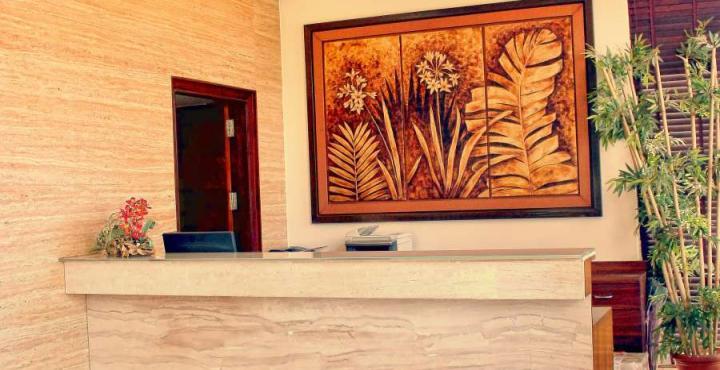 Indus Biznotel New Delhi Exterior photo